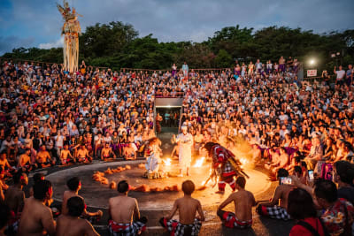Skip the Line Uluwatu Temple, Kecak Fire Dance, & Suluban Beach – Full Day Tour