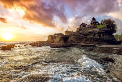 Tanah Lot Bali Temple Sunset Tour – Half Day