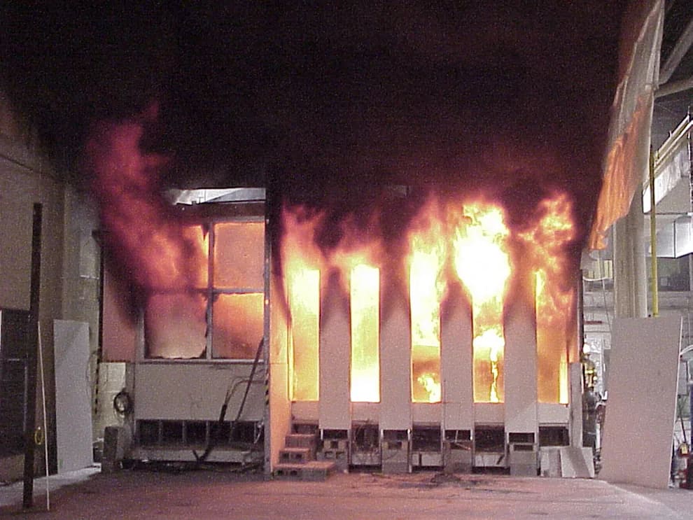 Controlled fire test by NIST simulating structural collapse conditions in the World Trade Center investigation. Photo by National Institute of Standards and Technology, Public domain. Controlled fire test by NIST simulating structural collapse conditions in the World Trade Center investigation. Photo by National Institute of Standards and Technology, Public domain.