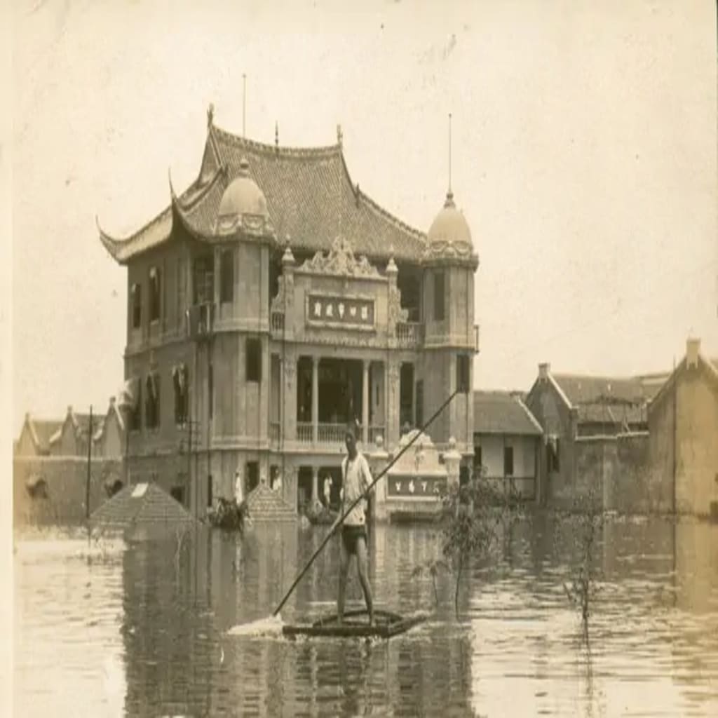 A picture of Hankow city hall in 1931 flood. Photo by 新浪博客「武汉一中老校友」(轉載讀者稿件). A picture of Hankow city hall in 1931 flood. Photo by 新浪博客「武汉一中老校友」(轉載讀者稿件).