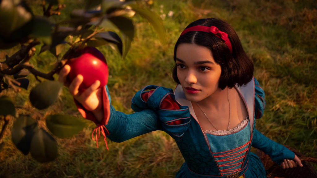 Rachel Zegler in "Snow White". Photo by Disney. Rachel Zegler in "Snow White". Photo by Disney.