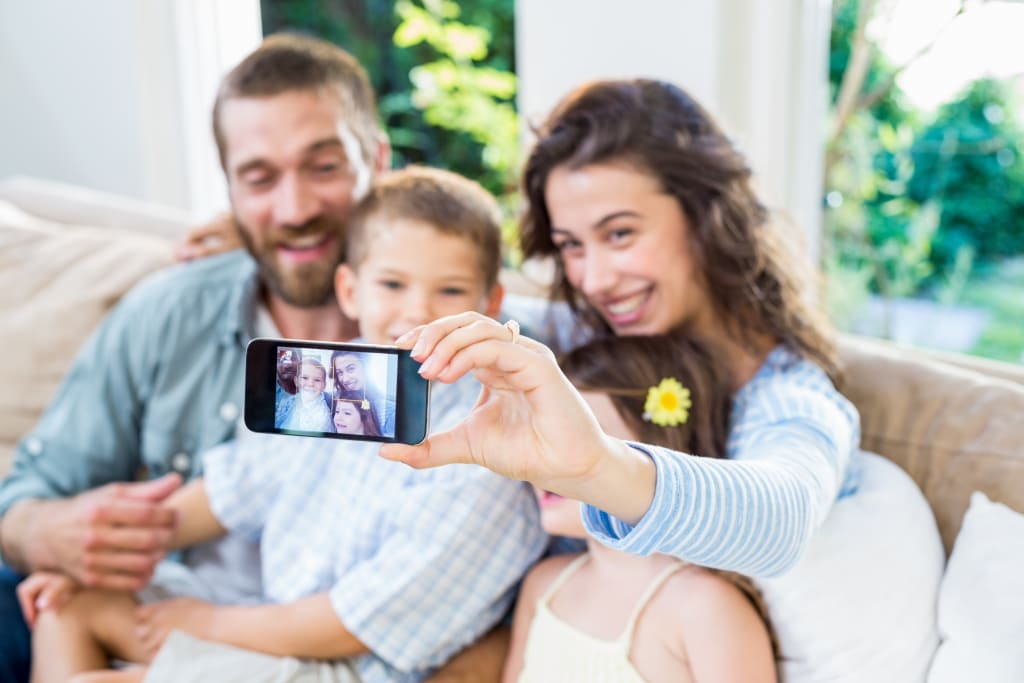 Sharenting meaning and risks: A parent's guide to digital privacy.