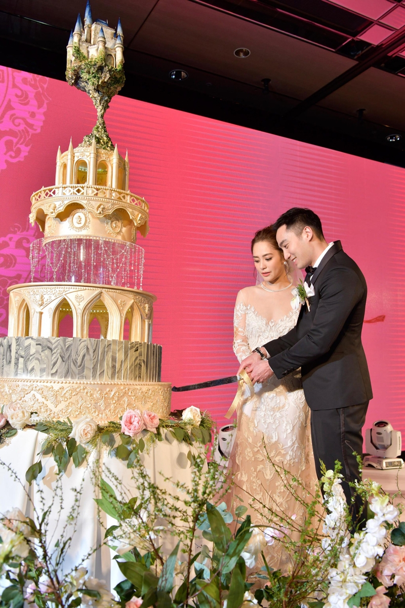bánh cưới của Sao