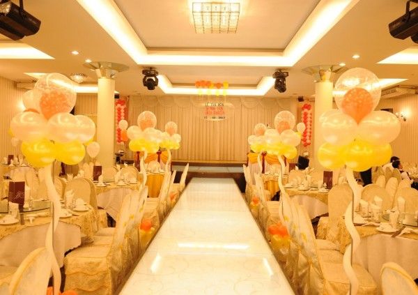 Trang trí sân khấu tiệc cưới