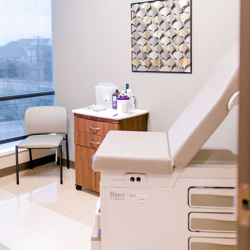 cosmetic-surgery-tennessee-treatment-room Tennessee Plastic Surgery Clinic Perfectenn