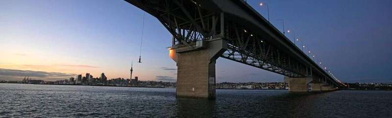  Auckland bungy under harbour bridge