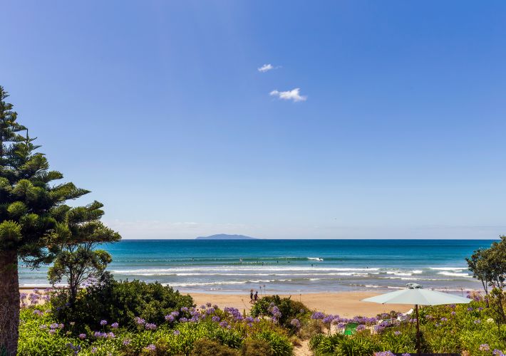 guide-to-whangamata