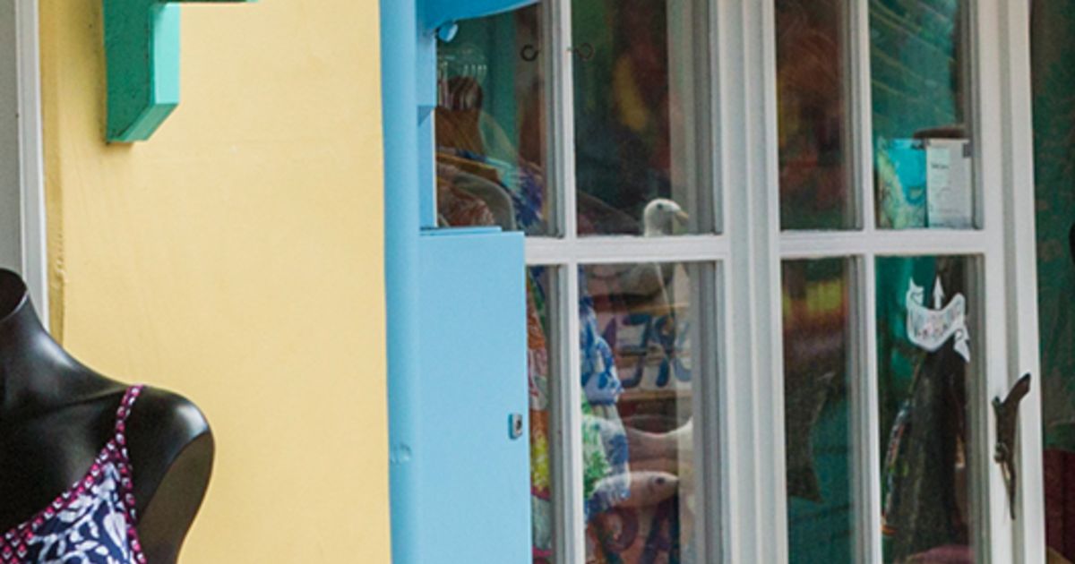 Motorhome Hire Cairns Queensland maui Motorhomes AU