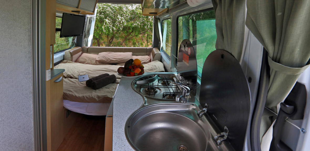 New Zealand maui Ultima Plus Motorhome Interior 5