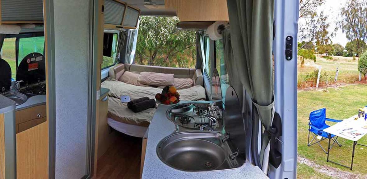 Australia maui Ultima Motorhome Exterior 3