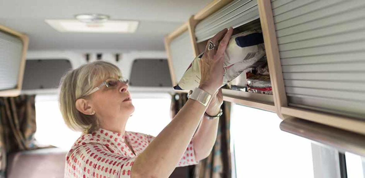 Australia maui Ultima Motorhome Interior 5