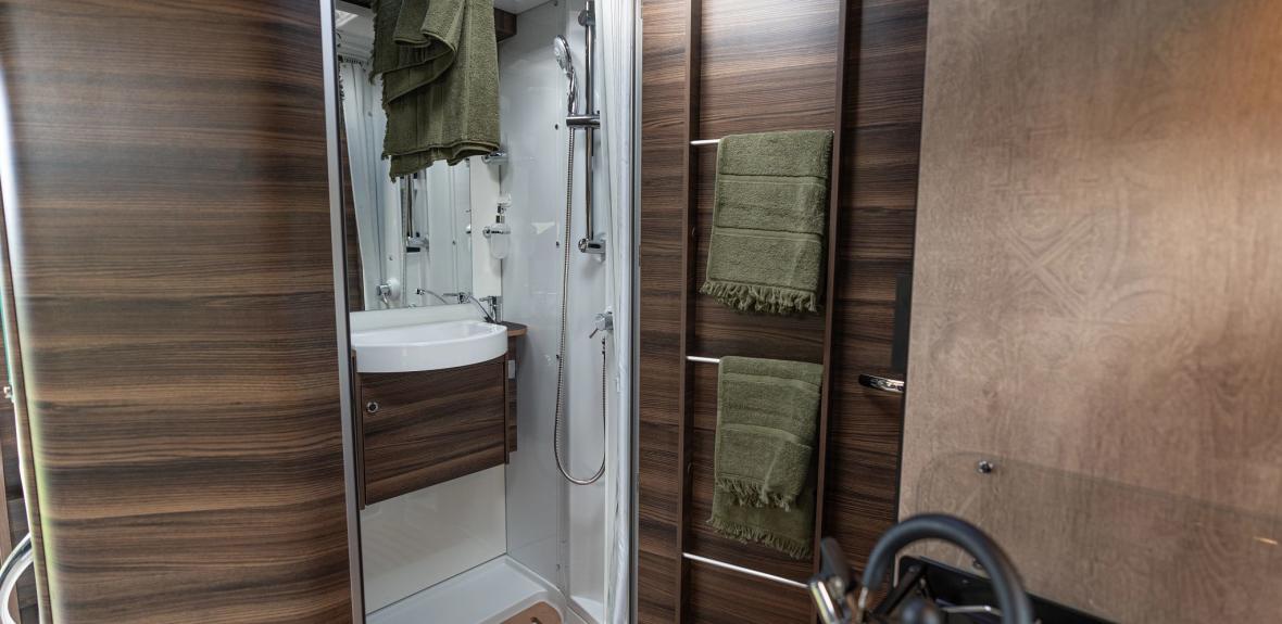 New-Britz-NZ-Wanderer-Campervan-Interior-9