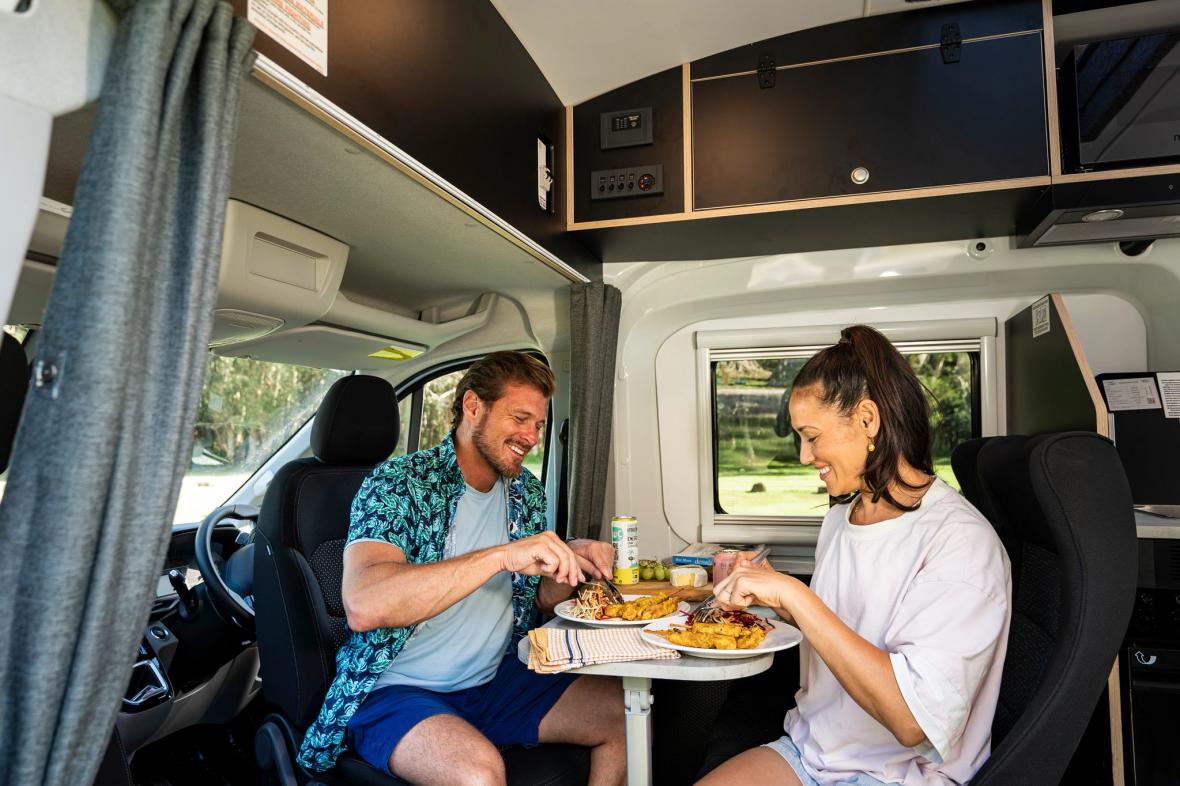 britz voyager 1 2627