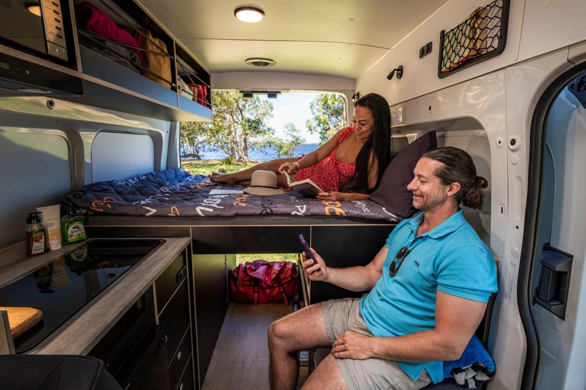 britz voyager internal 2627_1