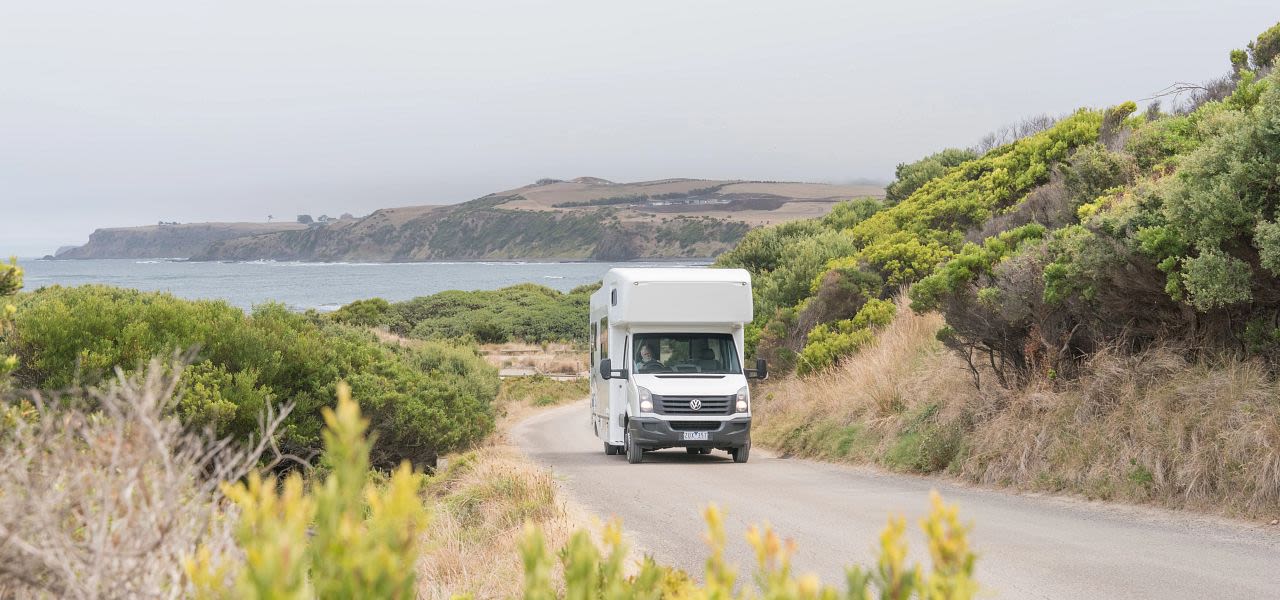 travelling australia in a motorhome