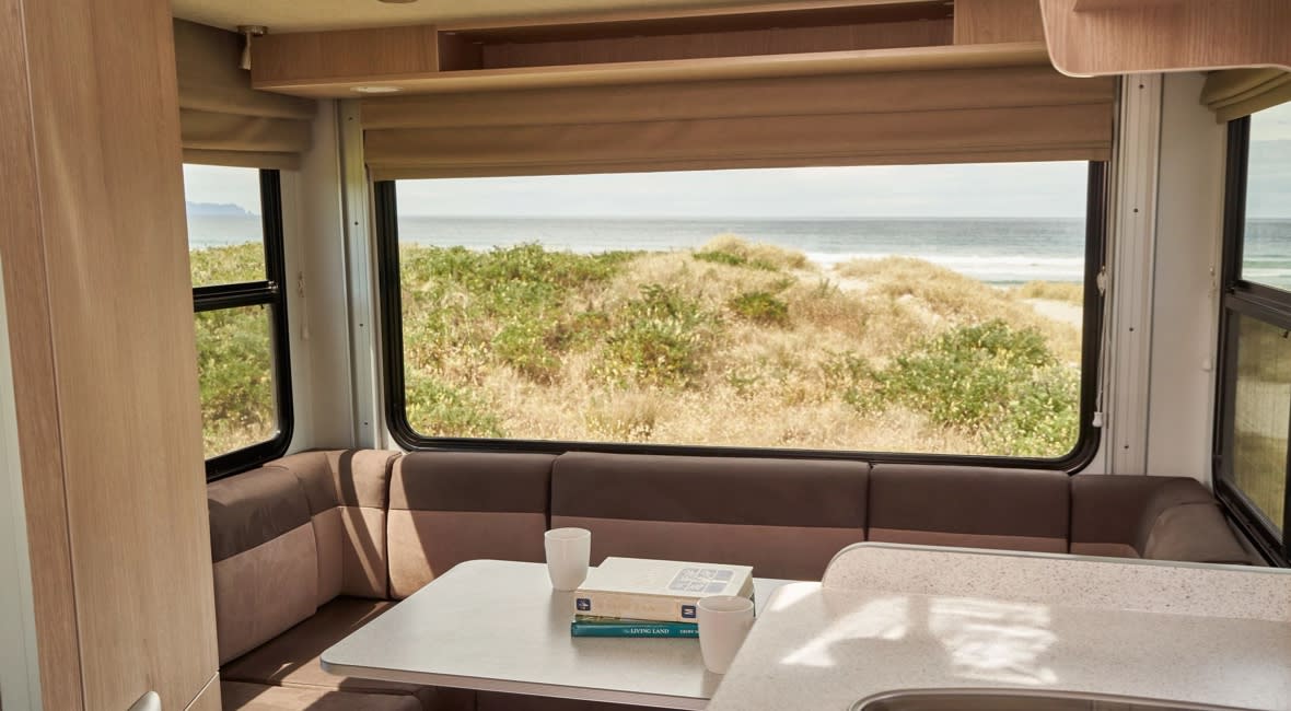 4 Berth Motorhome Hire Cascade maui Motorhomes AU