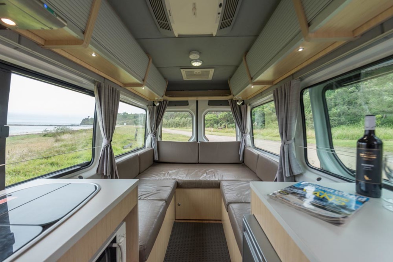 Ultima M700 Interior