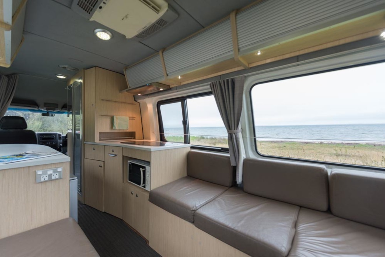 Ultima M700 Interior