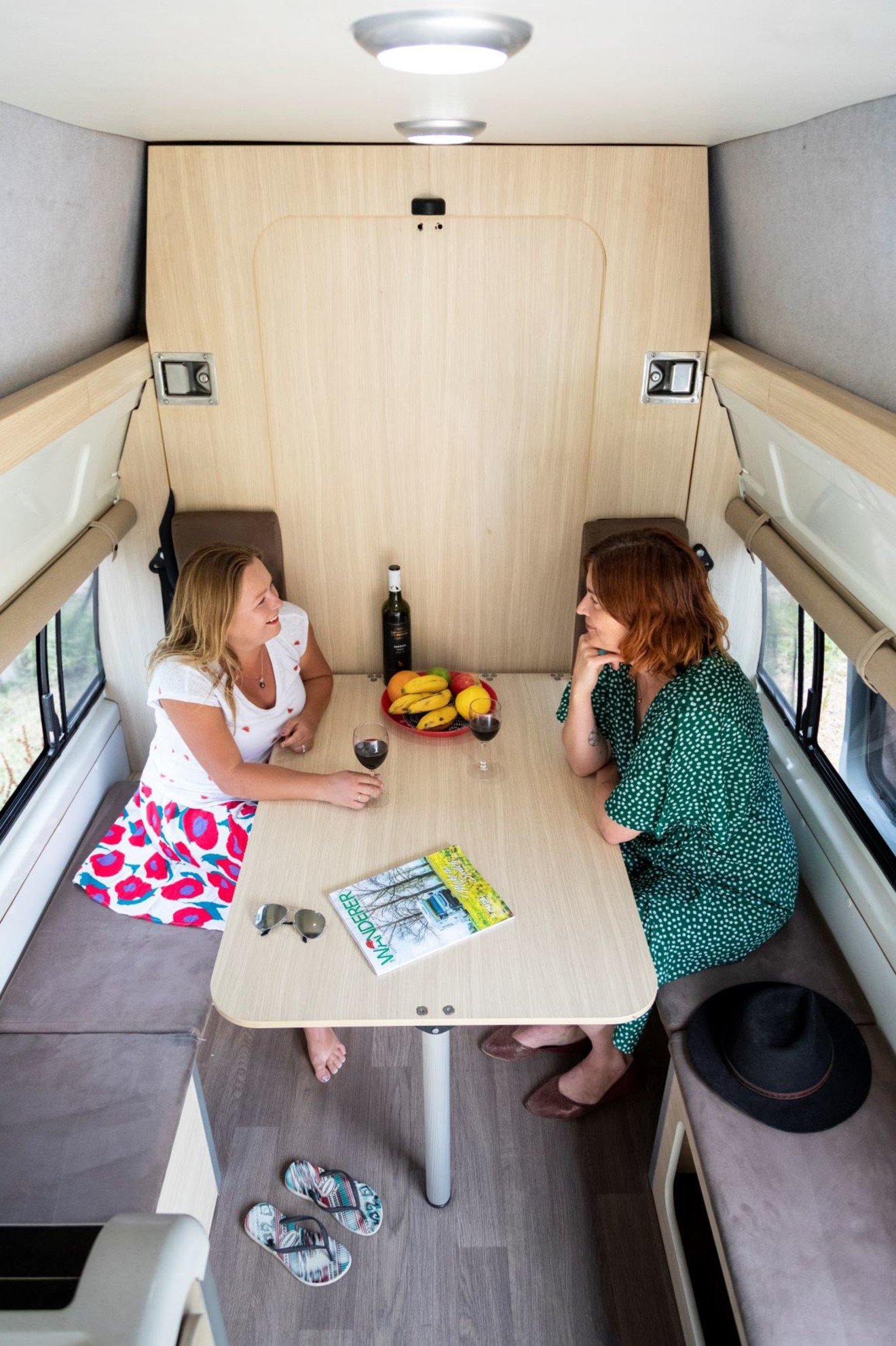 Navigator T555 Interior