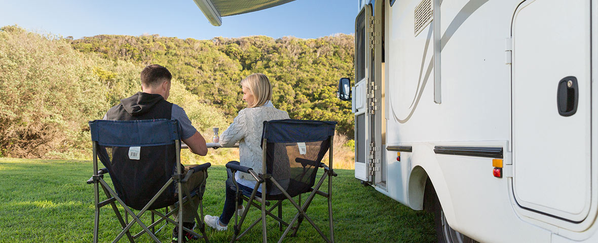 Couple eating outside