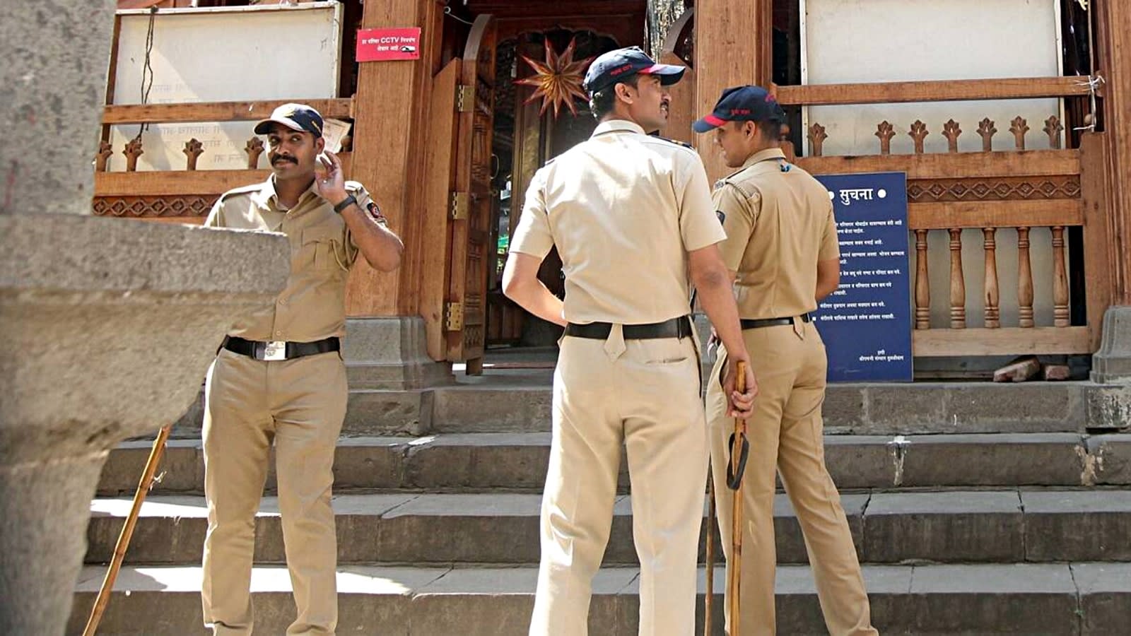 Maharashtra biker booked for recklessly cutting into Union Minister Murlidhar Mohol’s convoy