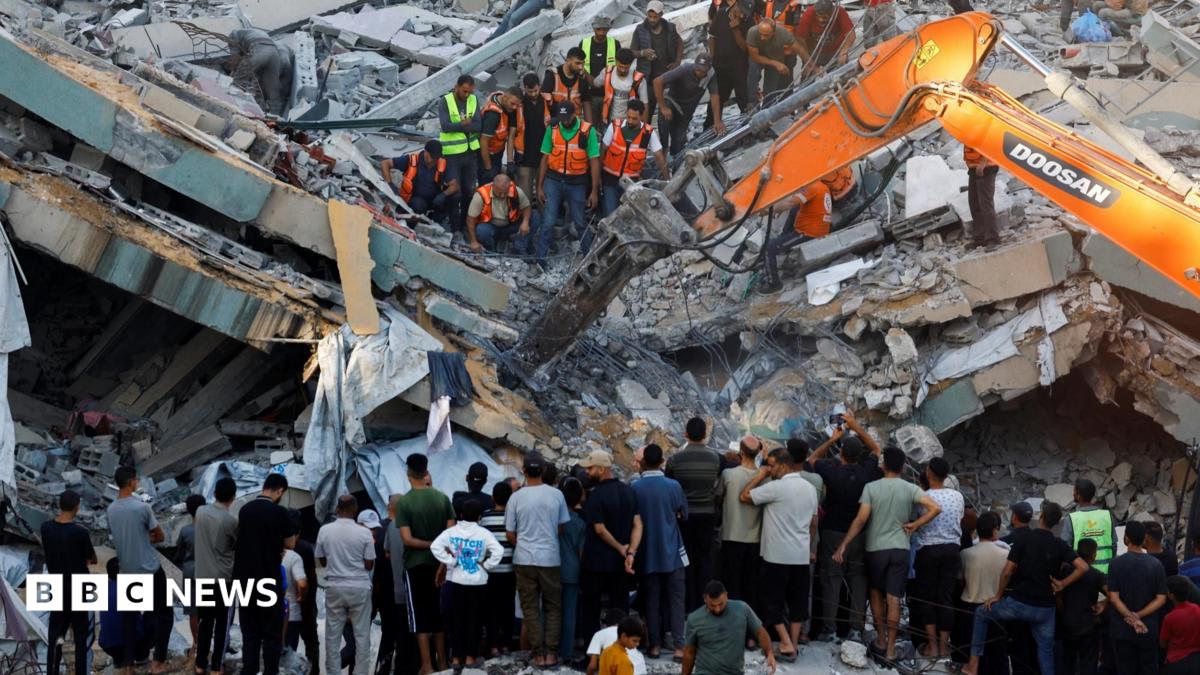 At least 20 killed and dozens missing after war-damaged Gaza building collapses