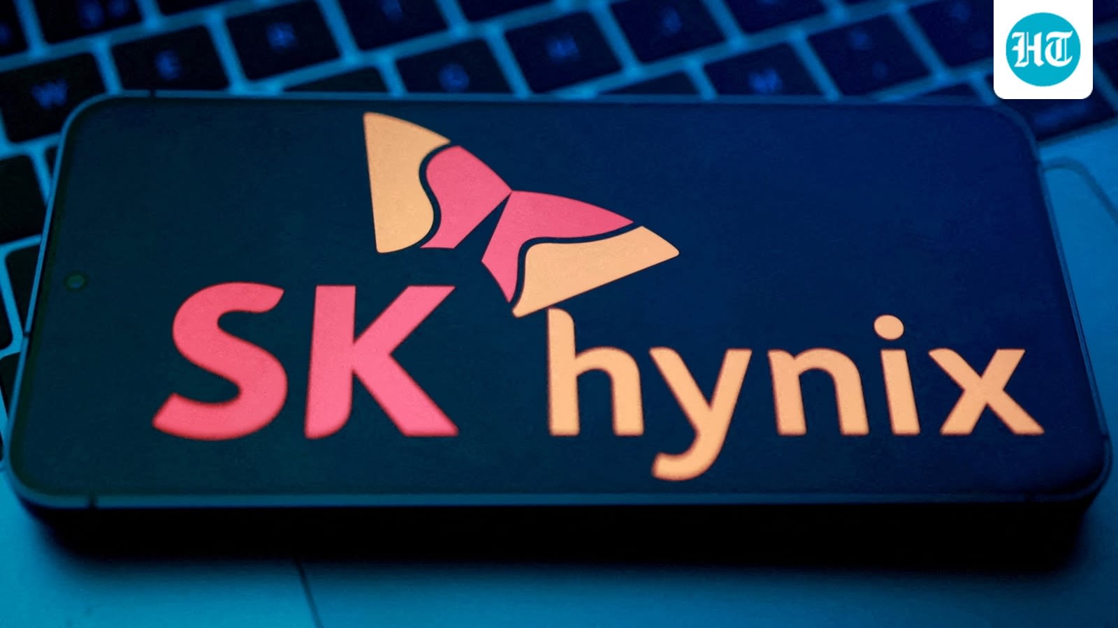 Why is SK Hynix considering Intel's Ohio factory for US AI memory production?