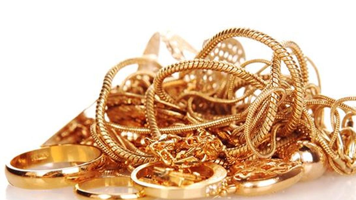 ‘Puja’ scam: Astrologer on run after allegedly duping woman of 329g gold