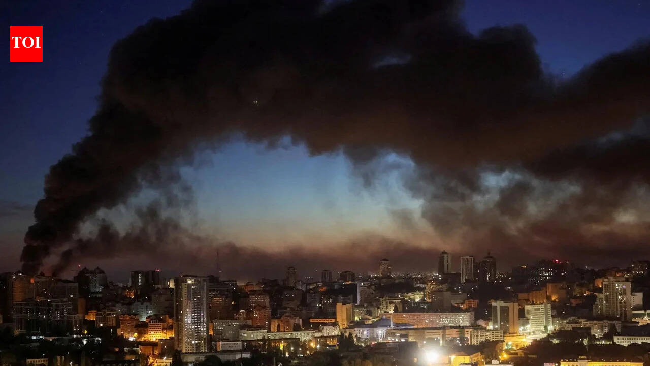 Kyiv comes under missile attack, explosions heard across Ukrainian capital