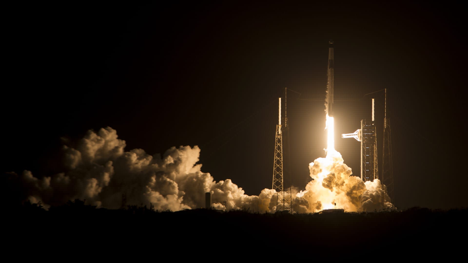 SpaceX scores another $950 million from NASA for 3 more crewed flights to ISS