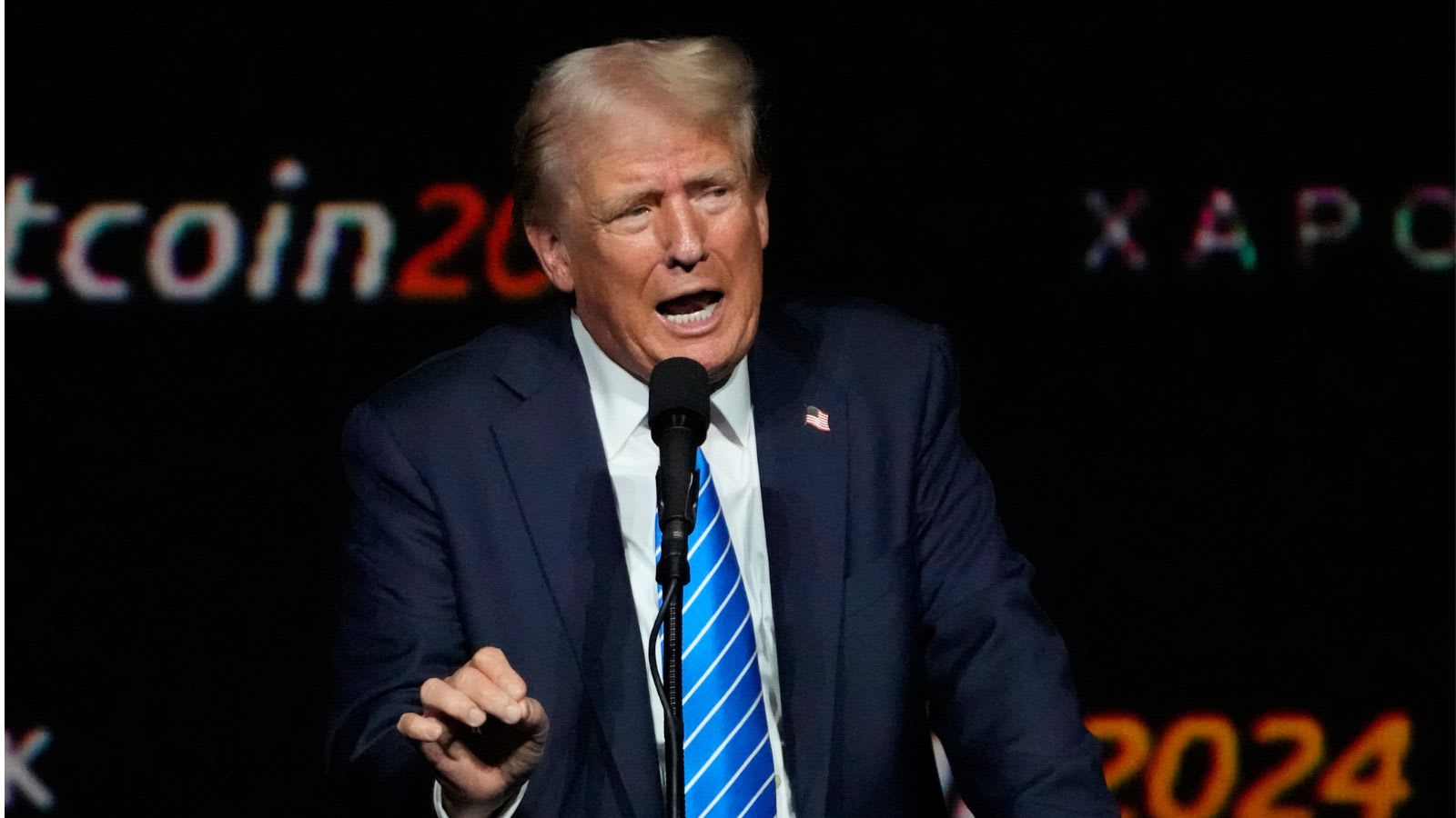 Donald Trump bans CNN, MSNOW and Politico from White House