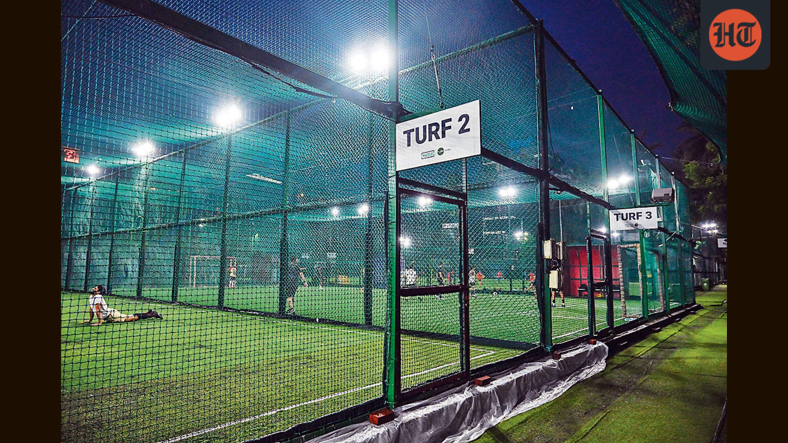 ‘Turf fee’ for pickle ball, tennis tourneys on civic land