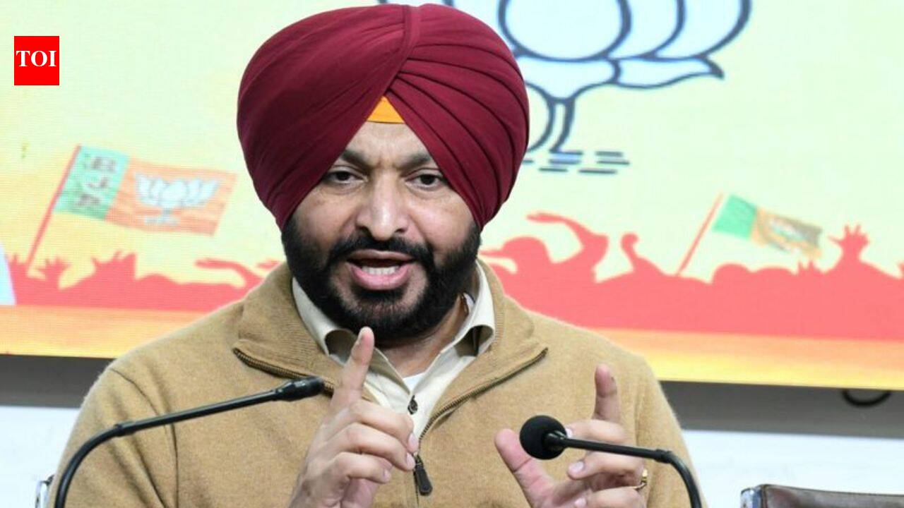 Ravneet Bittu detained after throwing eggs, tomatoes at Punjab CM Mann's convoy
