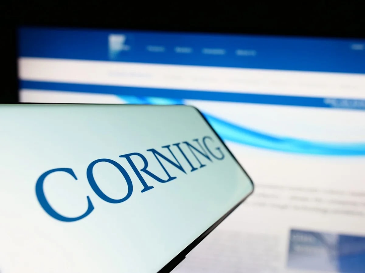 Corning Stock: The $2 Billion Dilution Scare Is Fading. Here’s What Matters Now.