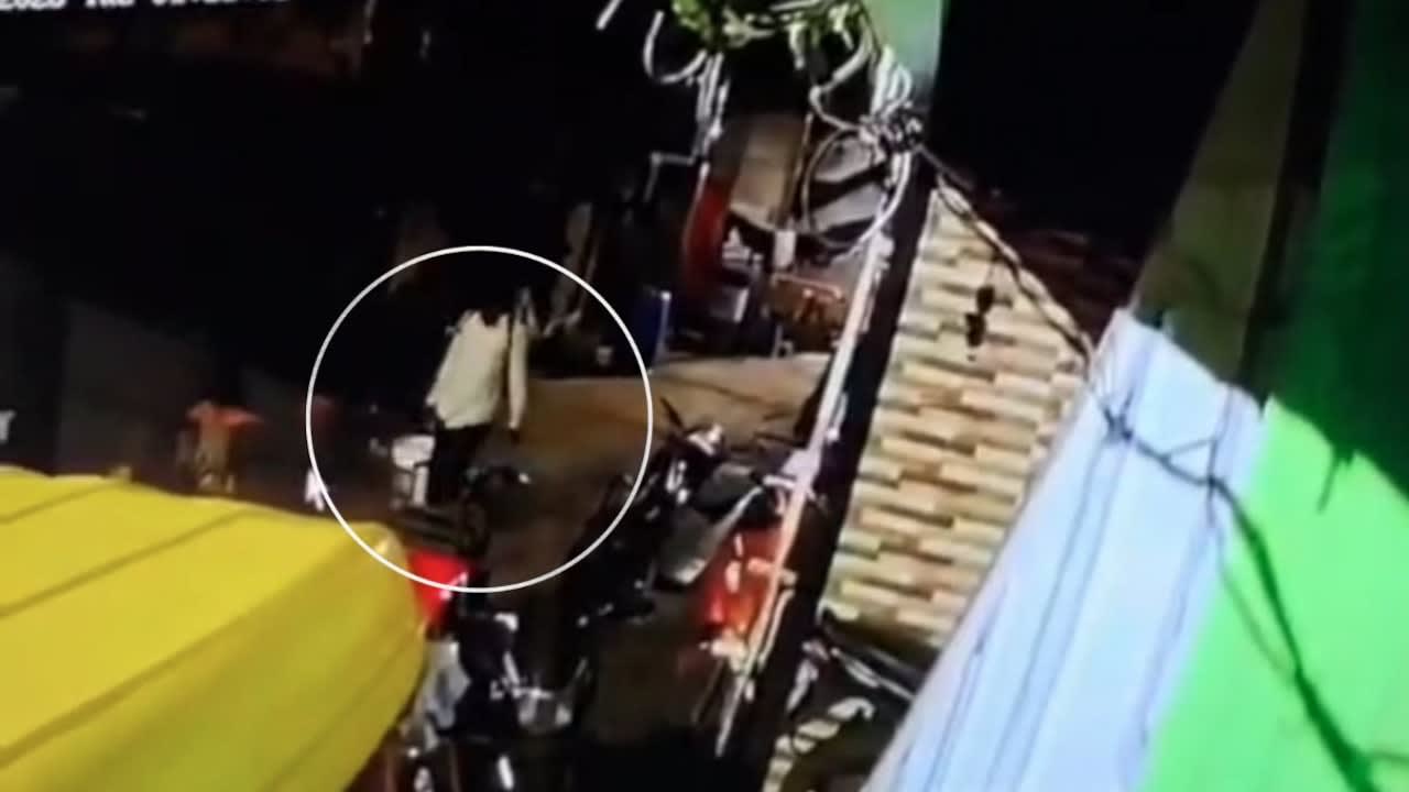 Man Enters Karnataka Home With Bucket. 6 Of Family Die In Fire Minutes Later