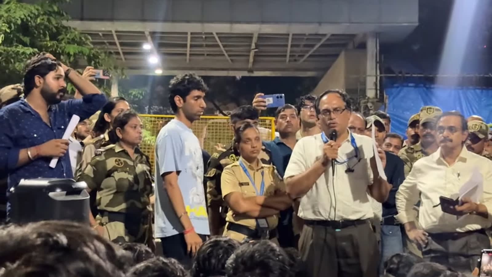 After 3 days of protests, IIT-B agrees to students’ demands; details of deal to be announced Monday