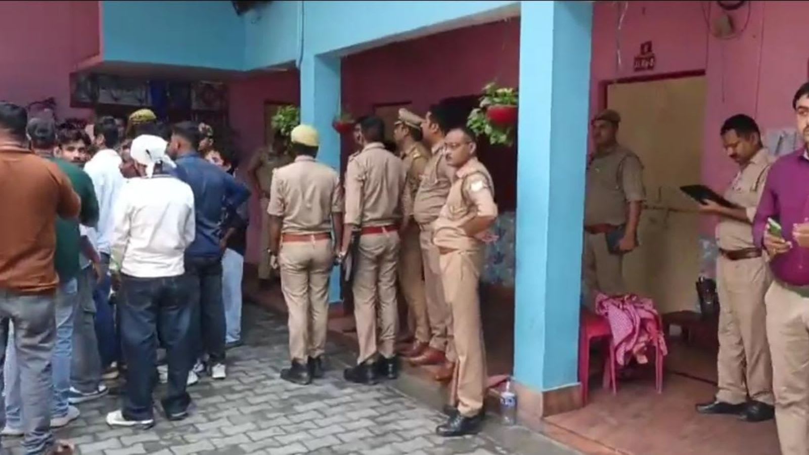 Man walks into UP school, shoots teacher dead, kills himself