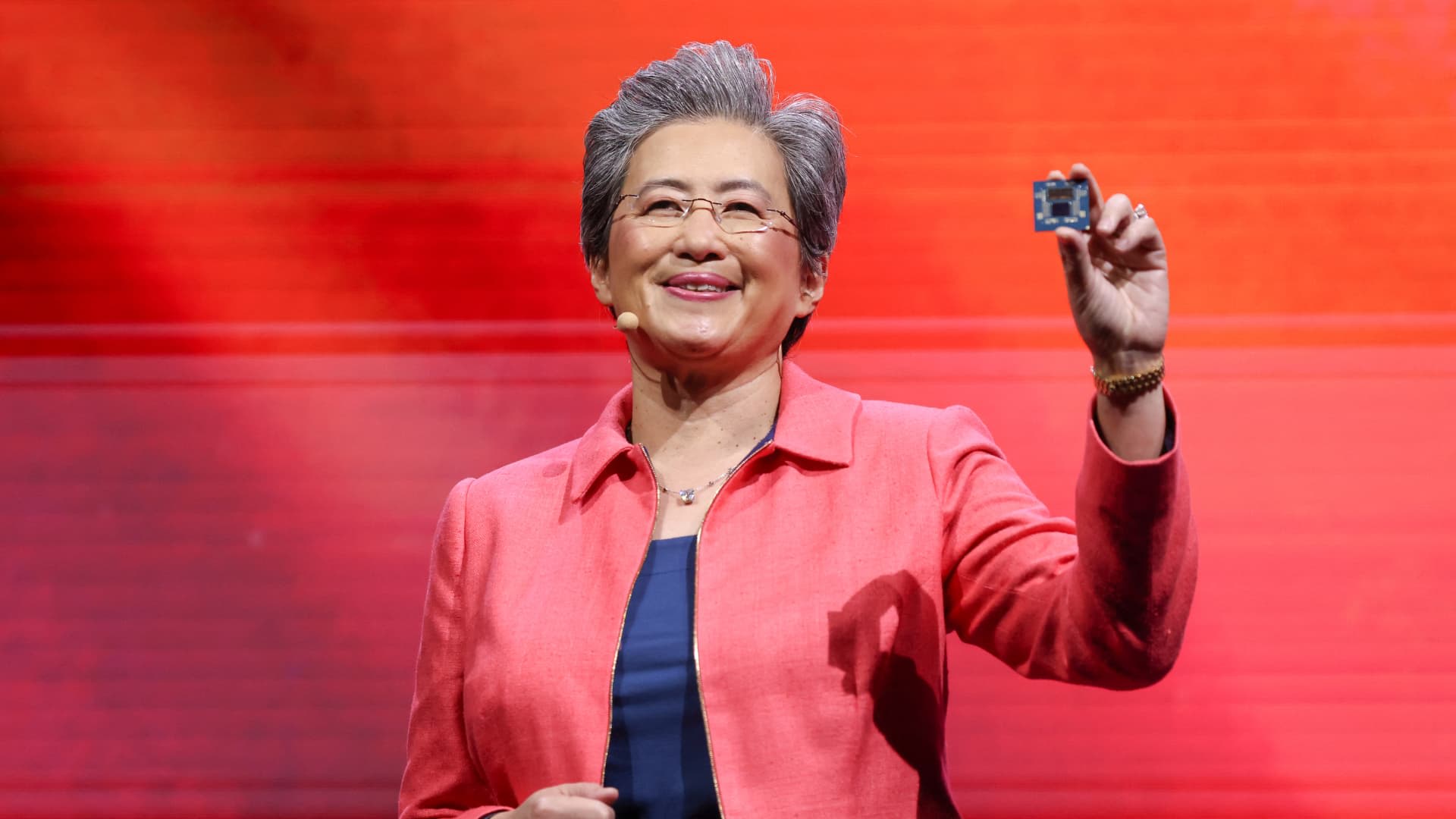 AMD hits $1 trillion market cap as stock continues 5-day rally