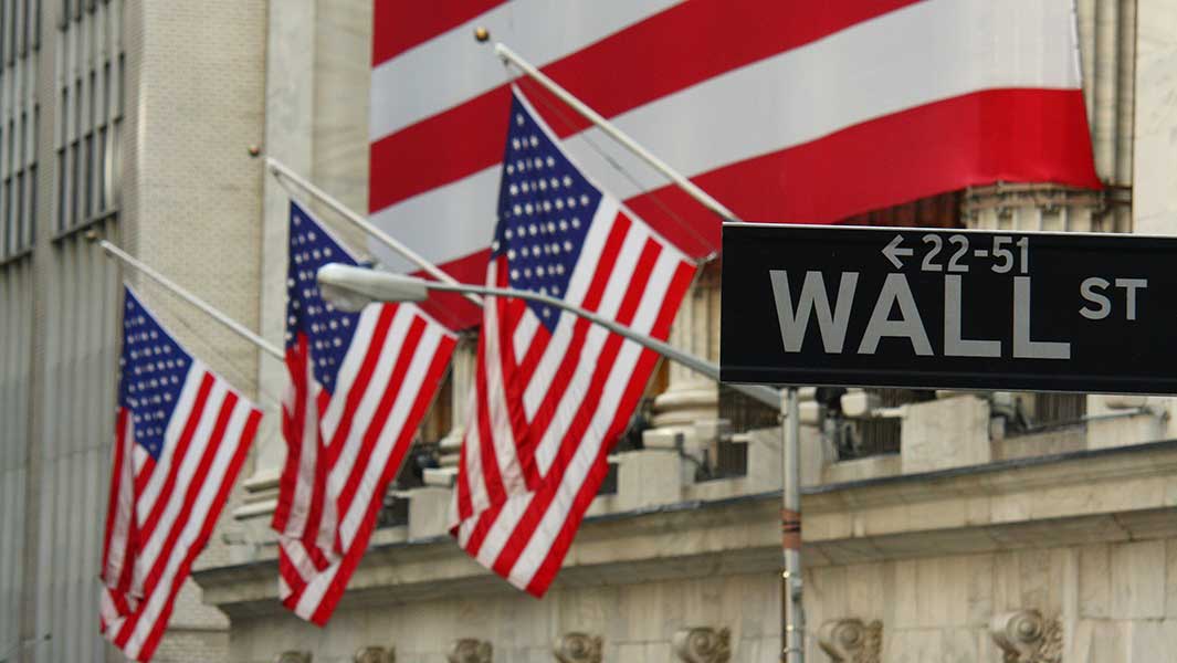 Stock Market Today: Dow Falls After Nasdaq's Record Highs; Micron, Sandisk Hit New Buy Points (Live Coverage)