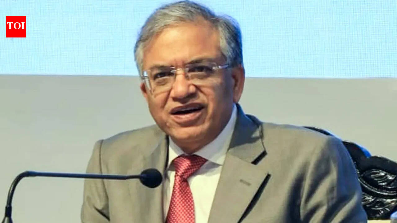 SIR row: Cong makes fresh push to impeach CEC Gyanesh Kumar, rallies oppn