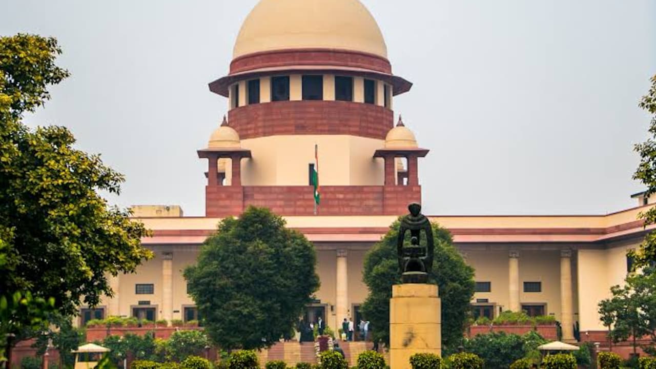 Plea Seeking To Make Hindi Official Language In Supreme Court Rejected