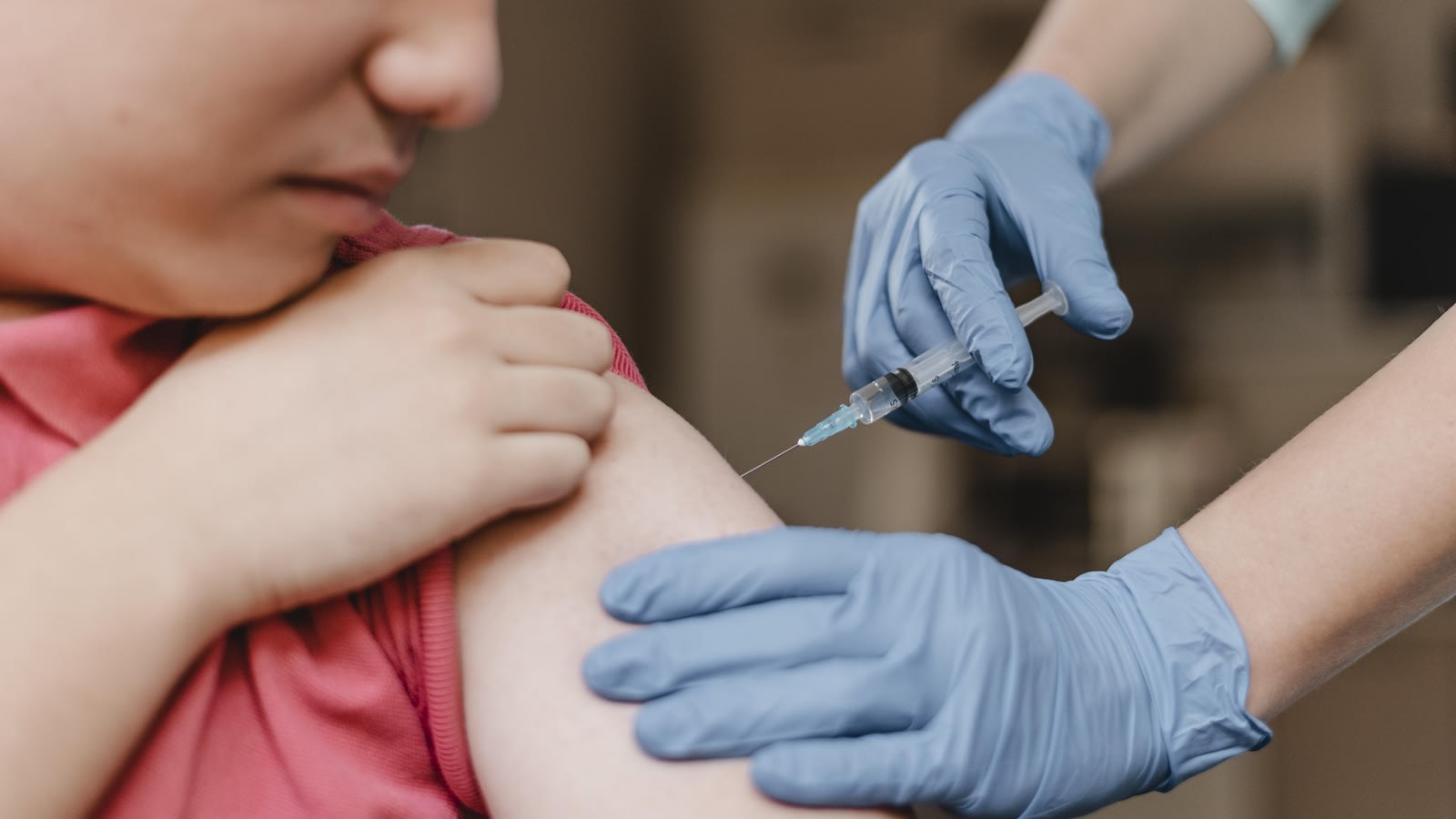 Pakistan records surge in HIV cases among children; expert shares warning signs