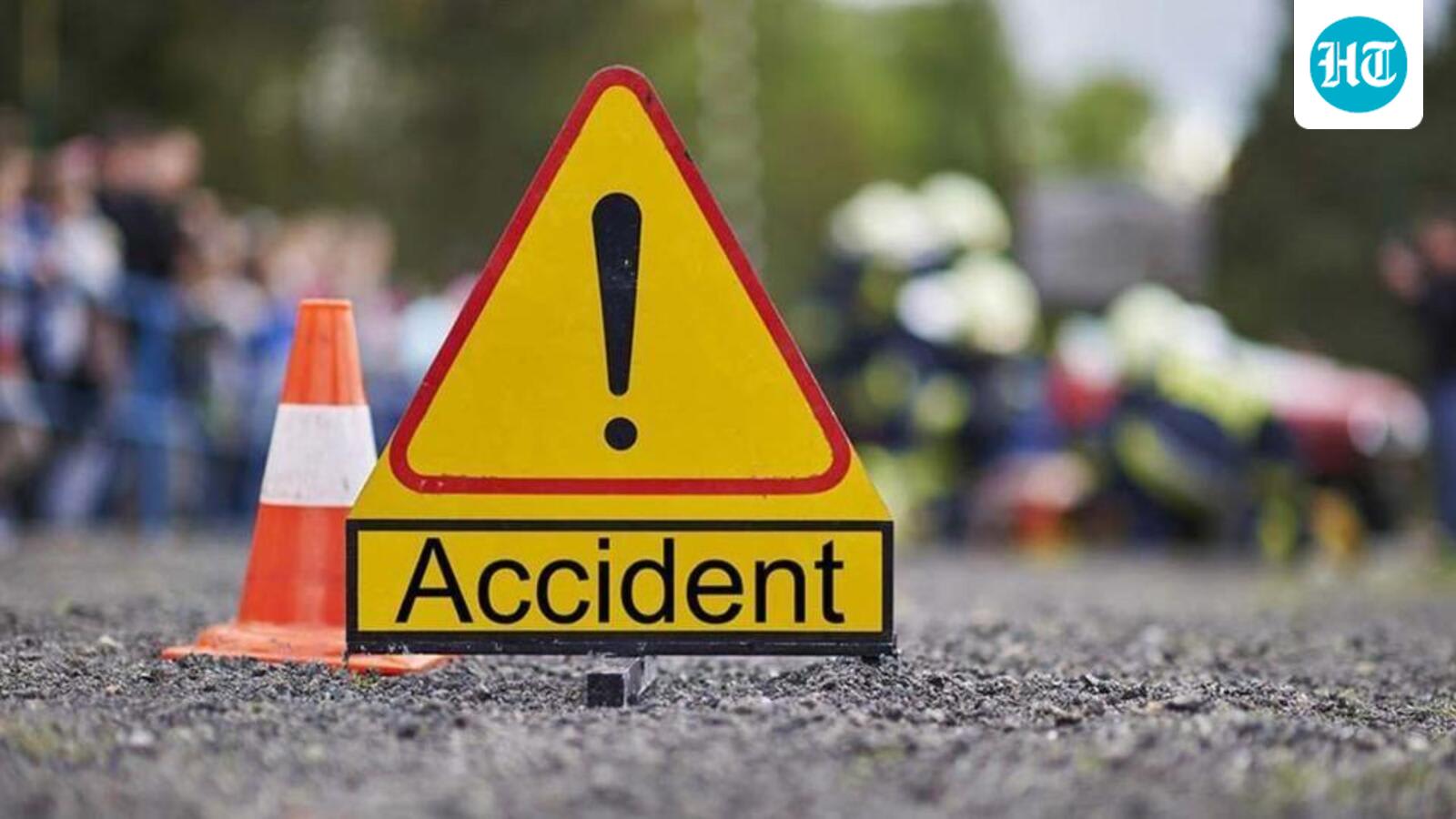 6 killed, 7 injured as wheat truck rams stationary vehicle in Chhattisgarh