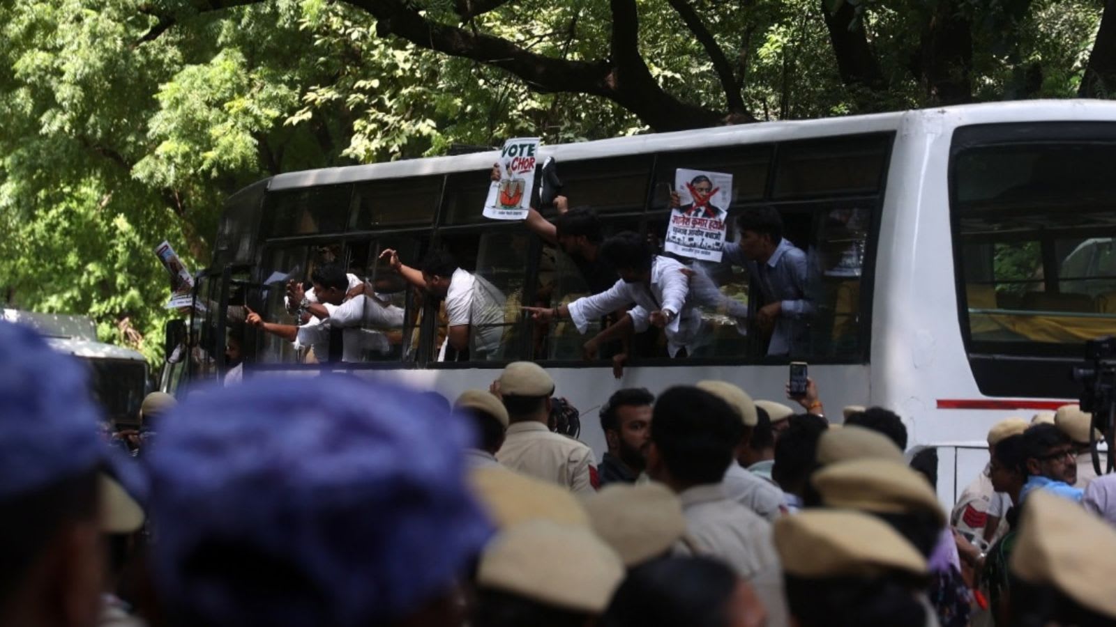 Yogendra Yadav, Prashant Bhushan, Neha Bora among over 60 protesters detained near Jantar Mantar