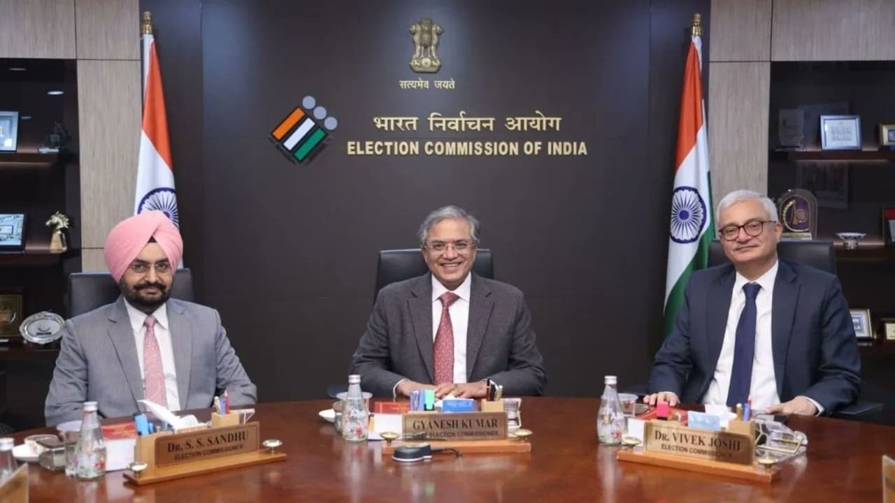 Election Commission Unanimous In All Orders On Voter List Revision: Sources