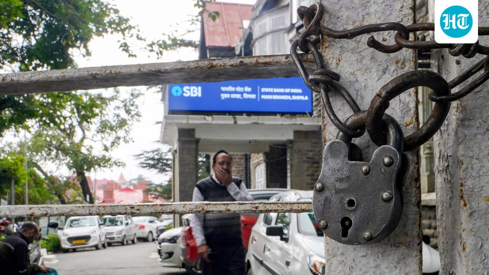 Banks to open this Sunday — Here's why, and what shuts next week