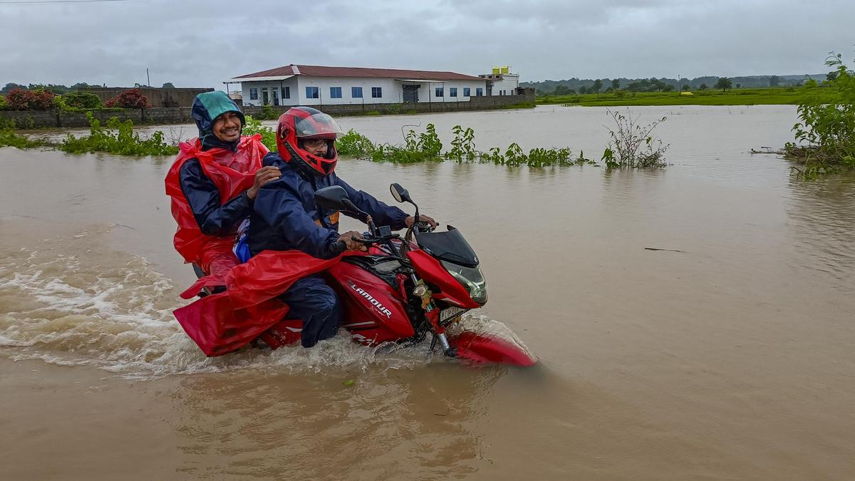 Chhattisgarh government declares school holiday amid heavy rain, flood-like situation