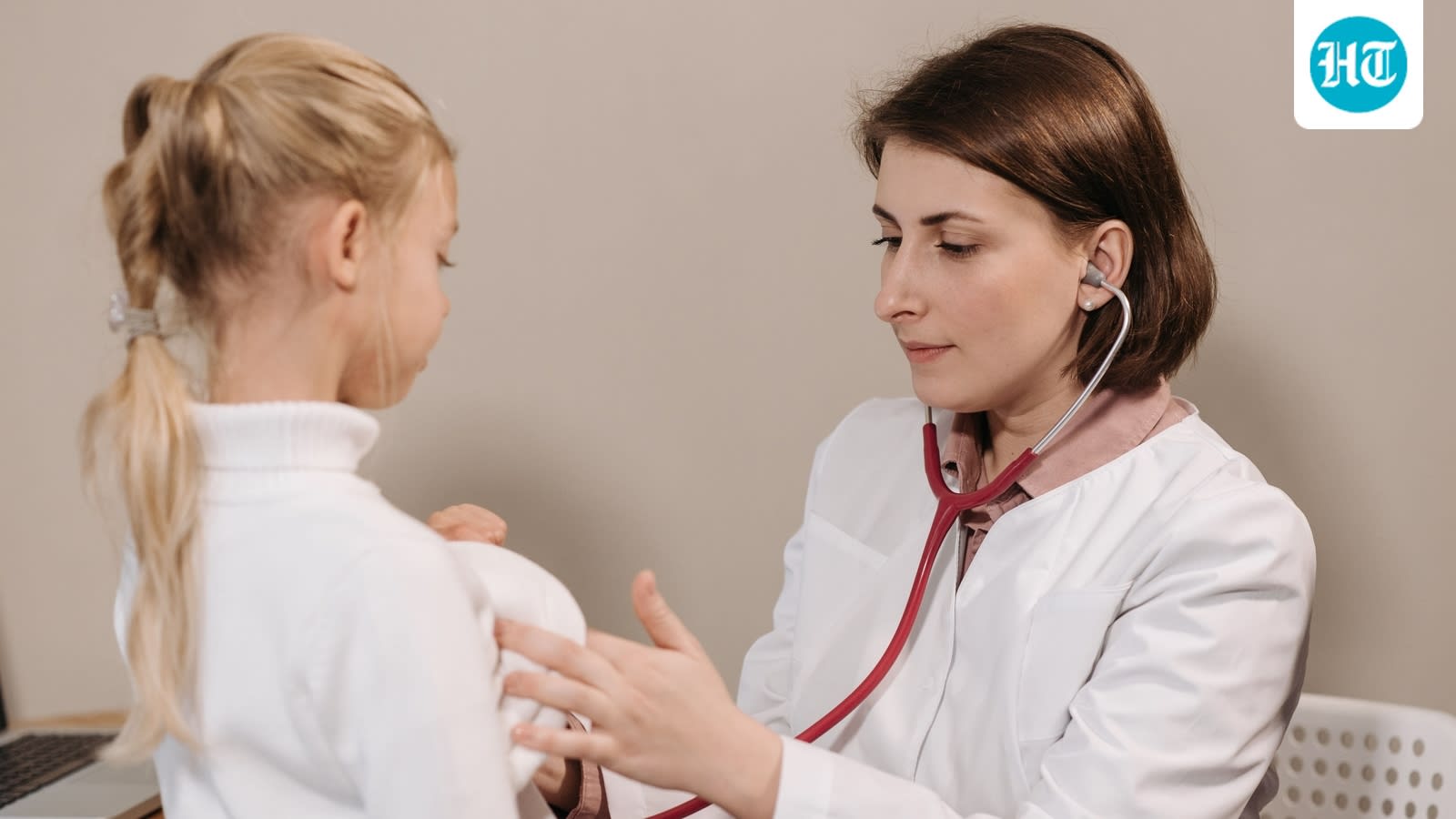 Worried about respiratory health? Pulmonologist shares 5 simple habits to keep lungs healthy