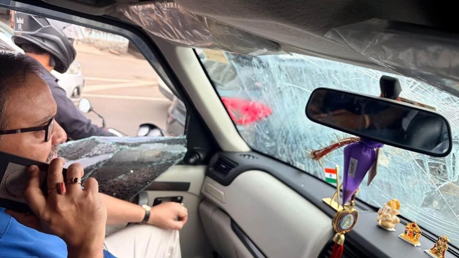 Stones, eggs thrown at car of Mamata camp’s Trinamool MLA Kunal Ghosh