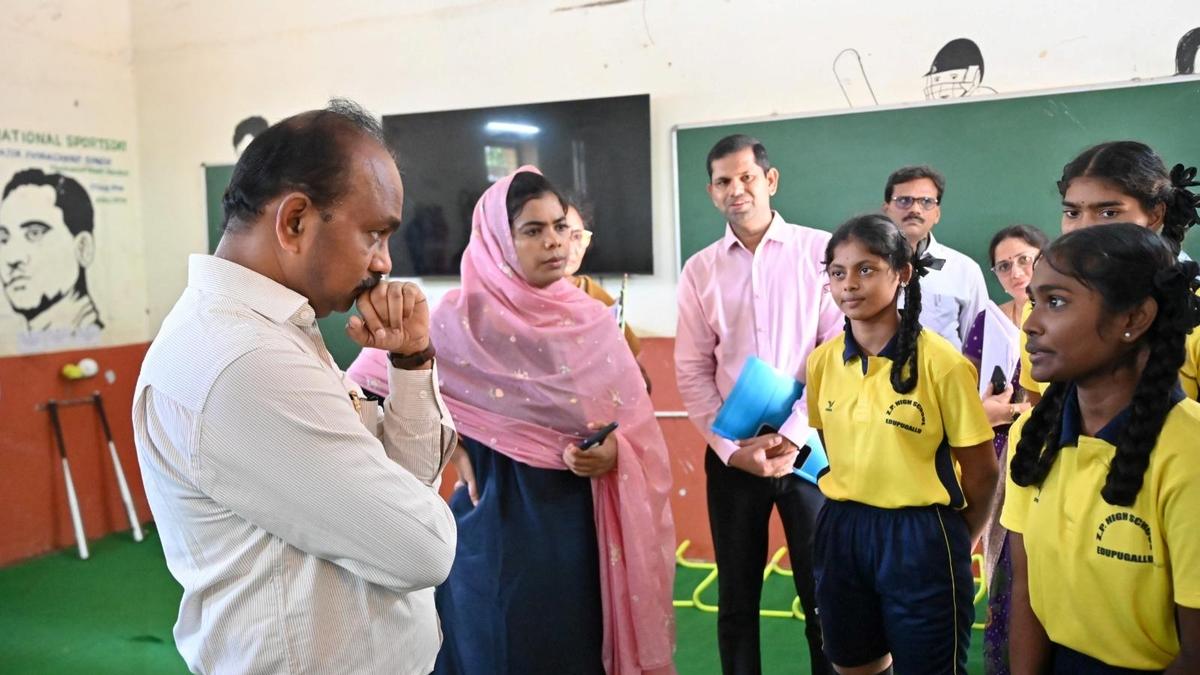 Education Department official urges teachers to focus on improving learning outcomes